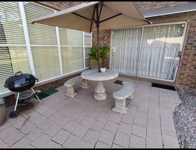 8 BEDROOM HOUSE FOR SALE IN VANDERBIJLPARK SW 5